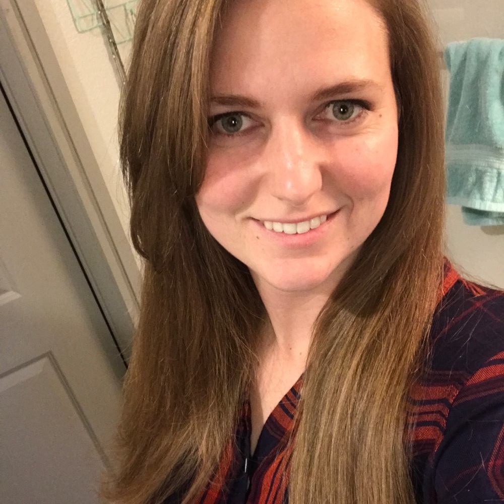 Meet your Posher, Danielle